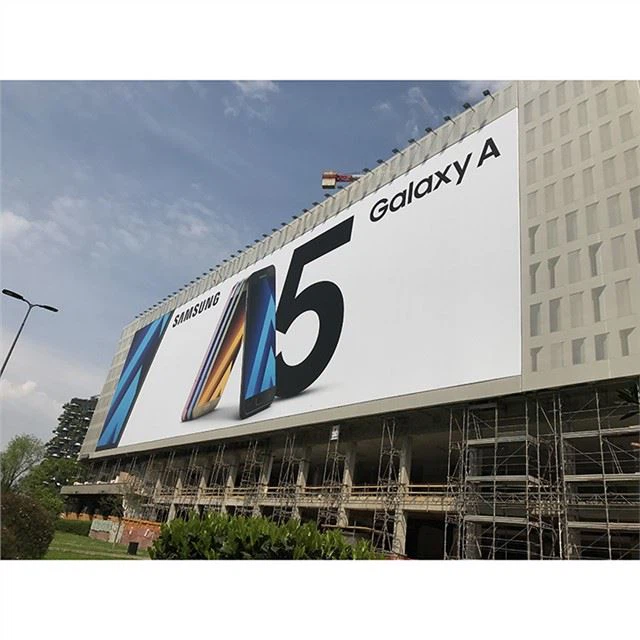 Banner frontal iluminado em PVC